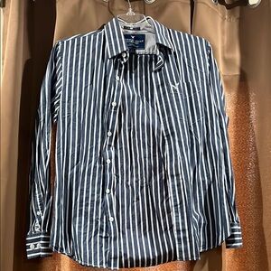 American Eagle Outfitters Men's Blue Striped Shirt